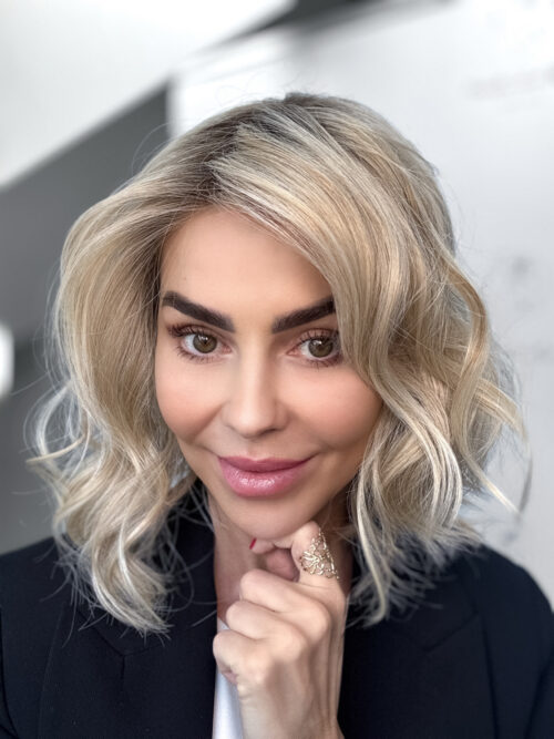 Peruka Caliente - Tres Laches blonde