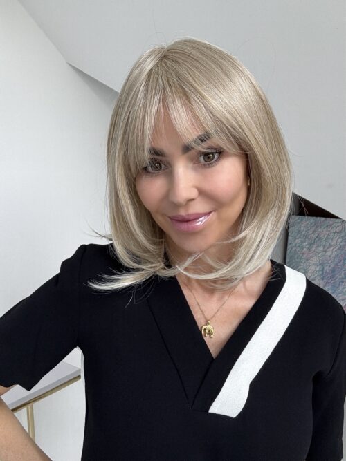 Peruka syntetyczna Lara - jasny beżowy blond